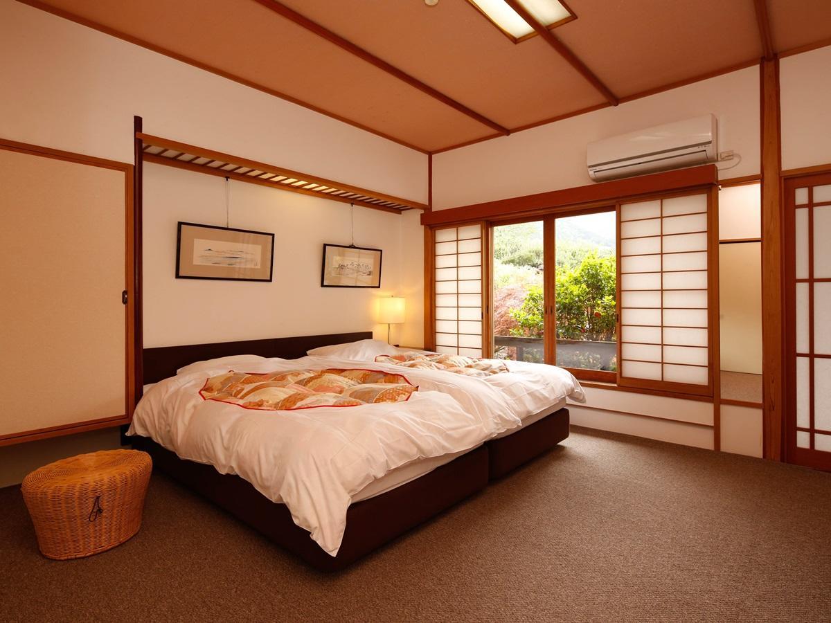 源泉掛け流しの宿albergo湯楽 Yugawara Exterior foto